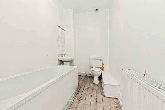 Scholes Road, Huddersfield photo 4