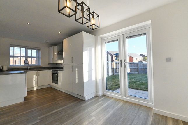 2 Arkwright Way, Manchester photo 4
