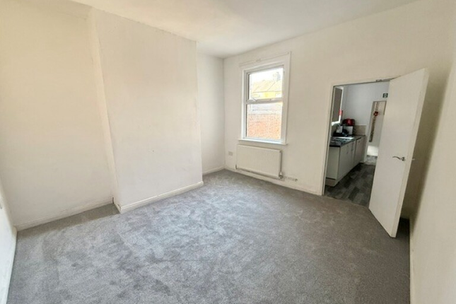 113, Crewe photo 4