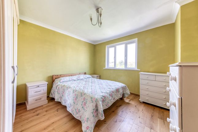 End terrace house for sale in Manor Road, Mitcham
