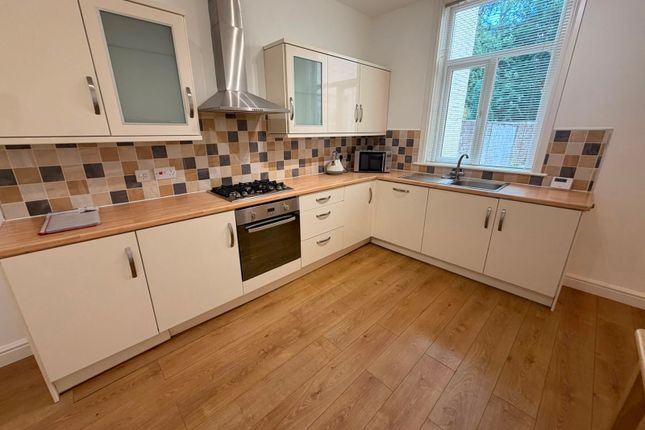 35, Heaton Road, Bolton photo 4