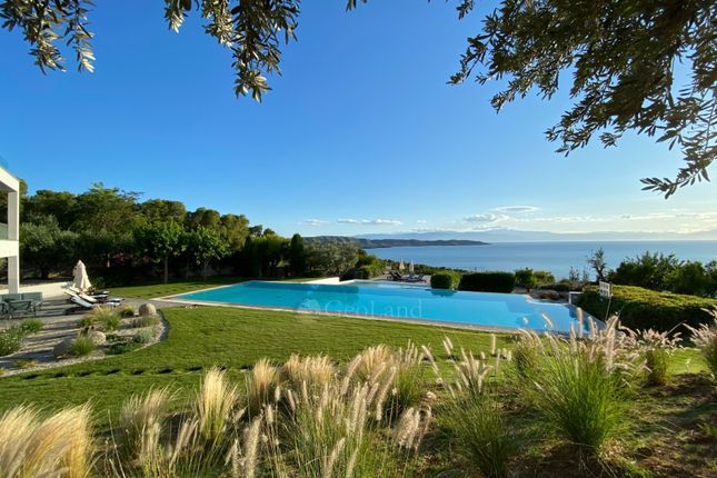 Villa for sale in Thini, Greece