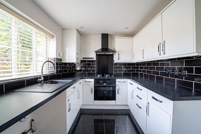 4, Alder Close, St. Leonards-On-Sea photo 4