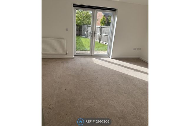 Ashover Avenue, Manchester photo 2