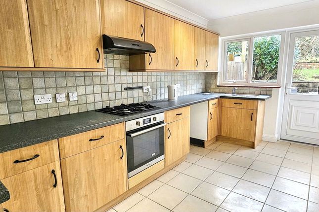 11, Hadcroft Road, Stourbridge photo 2