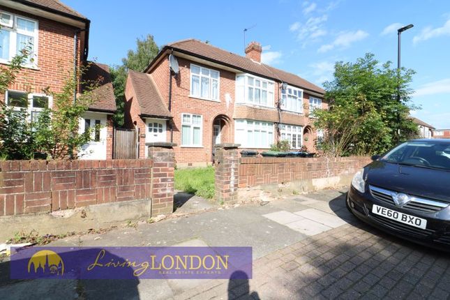 Thumbnail Maisonette to rent in Bicknoller Road, Enfield
