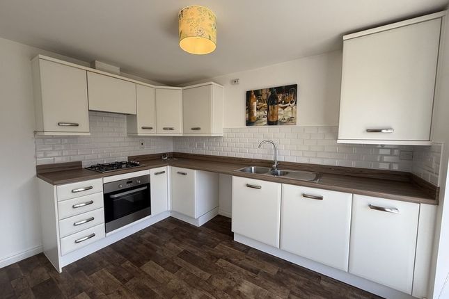 6, Hendy Avenue, Telford photo 4