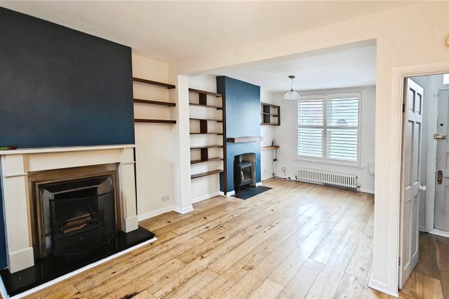 46, Springfield Road, Surrey photo 2