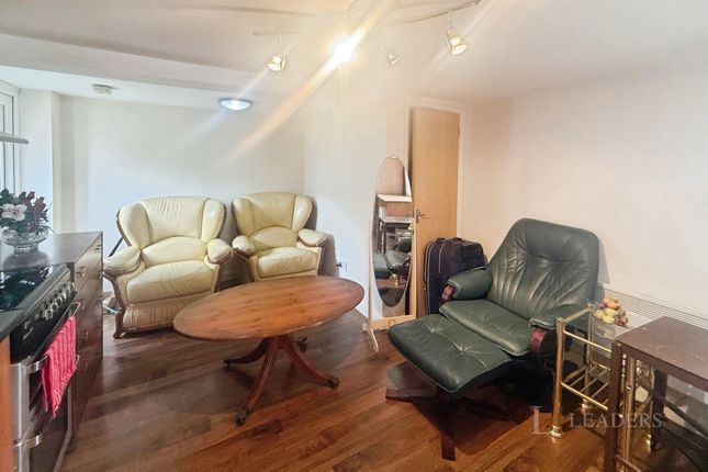 Flat 2 The Mews, 159, High Street, Kent photo 2
