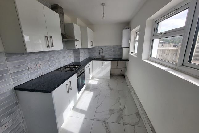 93 Marigold Crescent, Dudley photo 4