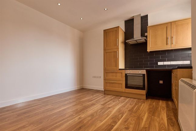 Flat 3, 4A, High street, Barwell photo 3