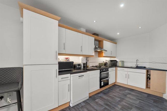 5, Sweet Briar Close, Accrington photo 3