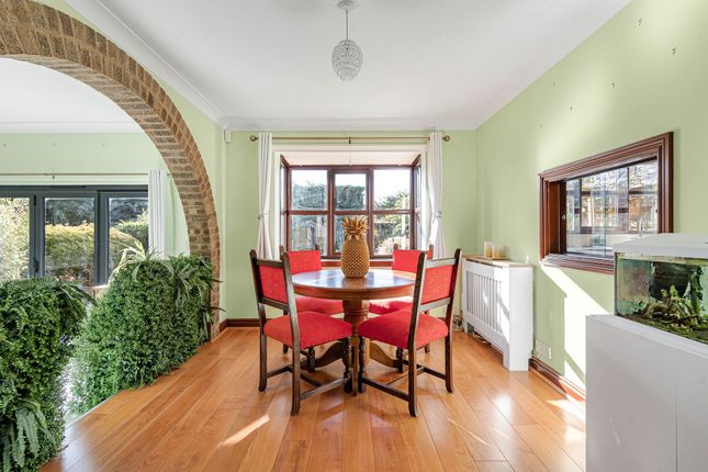 4 Metcalfe Way, Ely photo 3