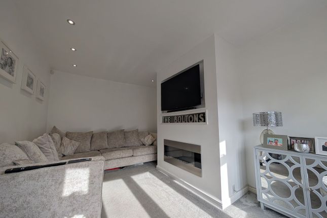 209, Bolton Hall Road, Bradford photo 3