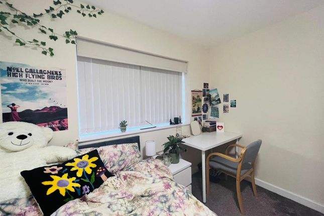 11a Rolleston Drive, Nottingham photo 4