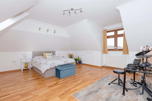 Alta Vista, Mill Lane, Worthing photo 3