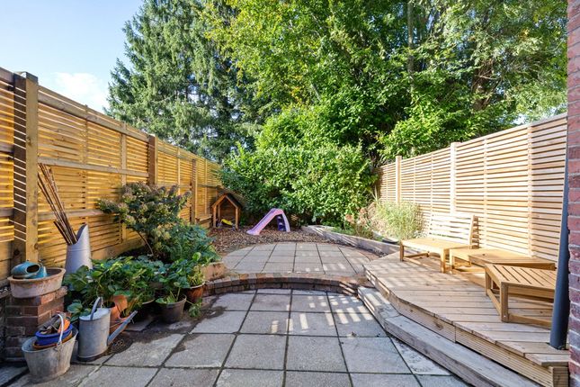 Longdene Road, Surrey photo 4
