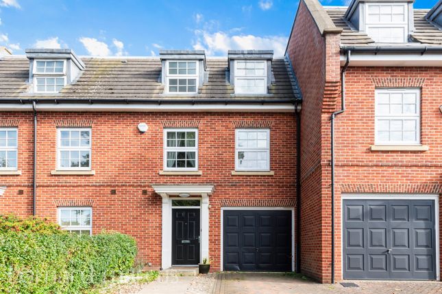Thumbnail Terraced house for sale in Langley Park Road, Sutton