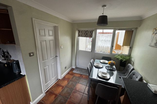 8, Greenland Walk, CORBY photo 4