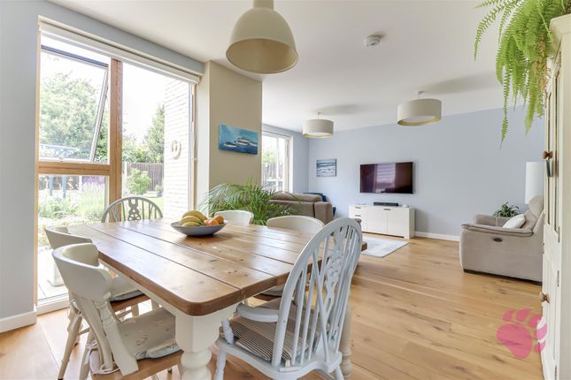 Detached house for sale in Greencourt, Leigh-On-Sea