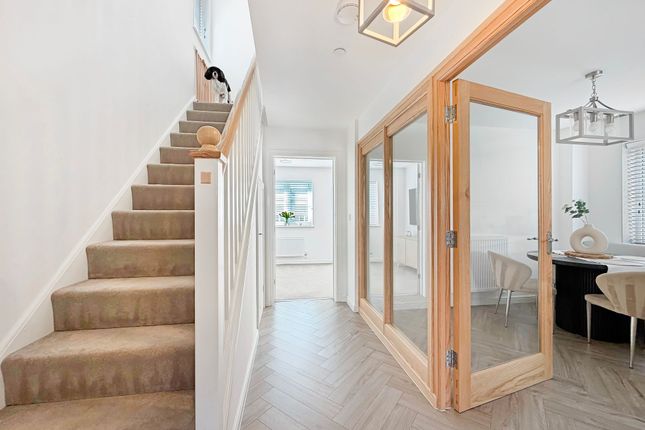 23 Kiln Field Drive, Caerphilly photo 3