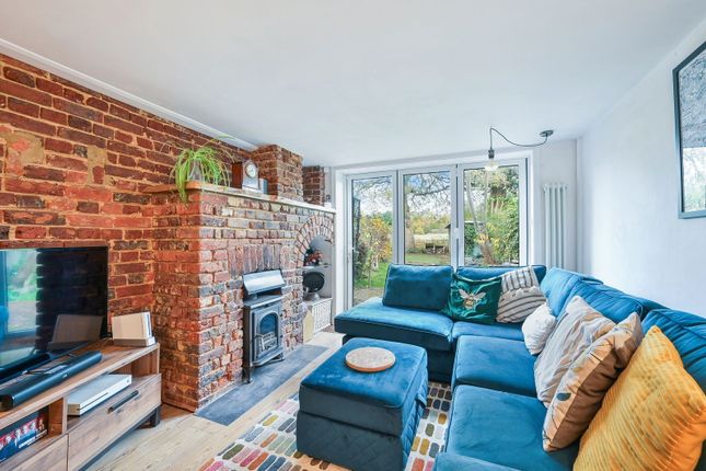 2-bed terraced on 3 Diamond Cottage, Holland Road, Oxted, £435,000