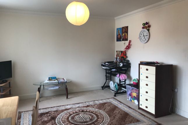 Flat for sale in Hastings Street, Luton, Bedfordshire
