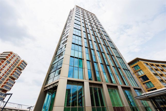 Flat for sale in Surrey Quays Road, London