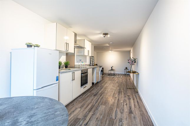 165 West Street, City Centre photo 2