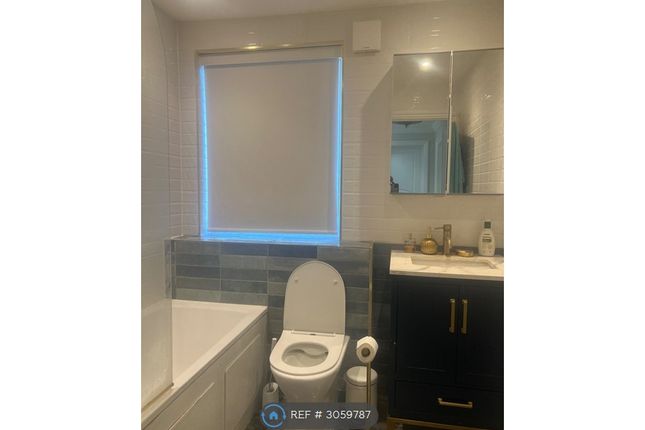 Two Double Rooms Available, London photo 4