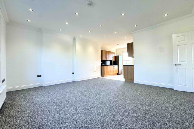 Thumbnail Flat to rent in Grosvenor Road