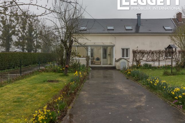 Villa for sale in Bettembos, Somme, Hauts-De-France