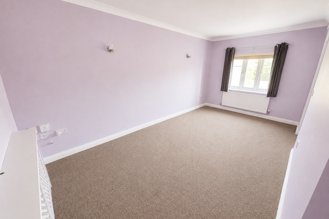 41, Biddlesden Road, Somerset photo 2