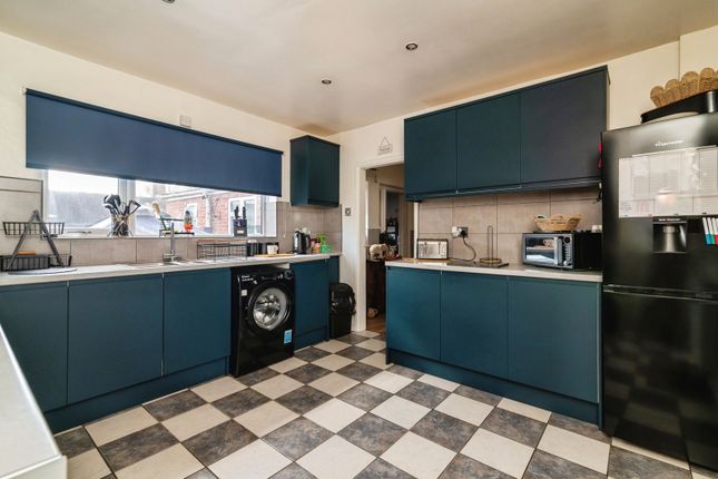 13, Chingford Road, Nottingham photo 5