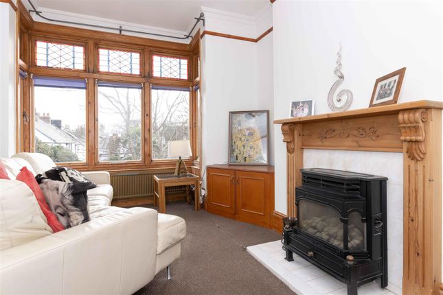Flat 2, 15, Ash Grove, Worthing photo 4
