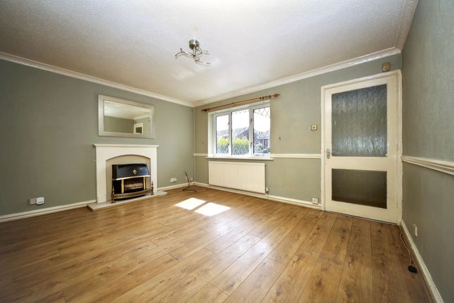3 Cloughwood Crescent, Wigan photo 3