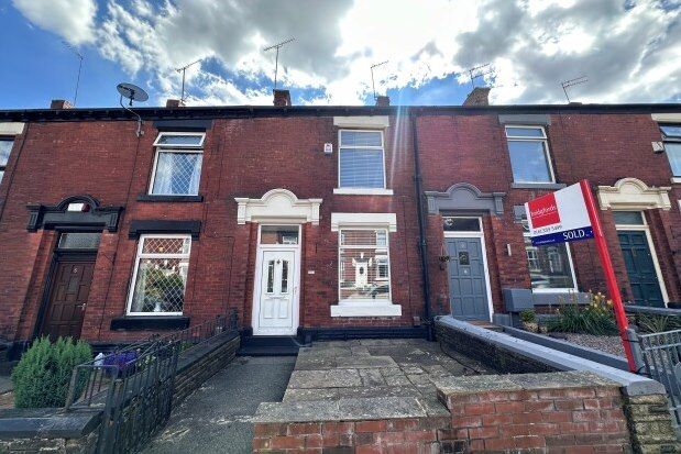 Terraced house to rent in Edward Street, Ashton-Under-Lyne