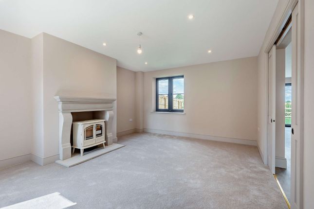 4 Ashmore Grove, Oswestry photo 4
