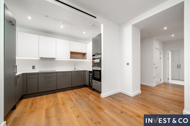 Carrick Yard, 3, Fisherton Street, London photo 4