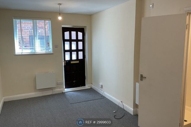 F Tudor Walk, Watford photo 5
