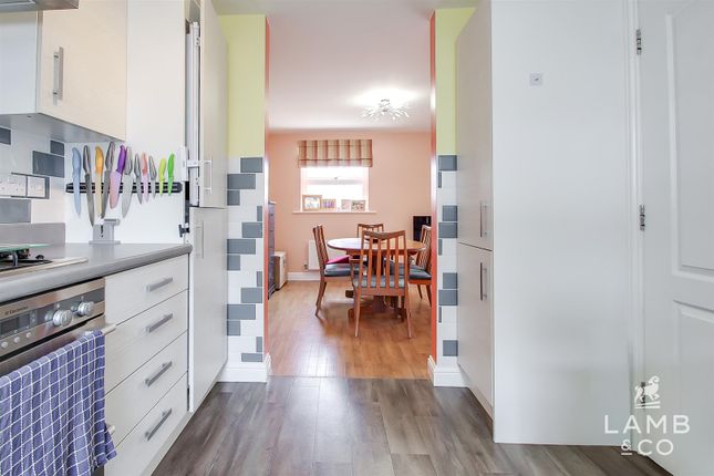 7, Turner Close, Clacton-on-Sea photo 4