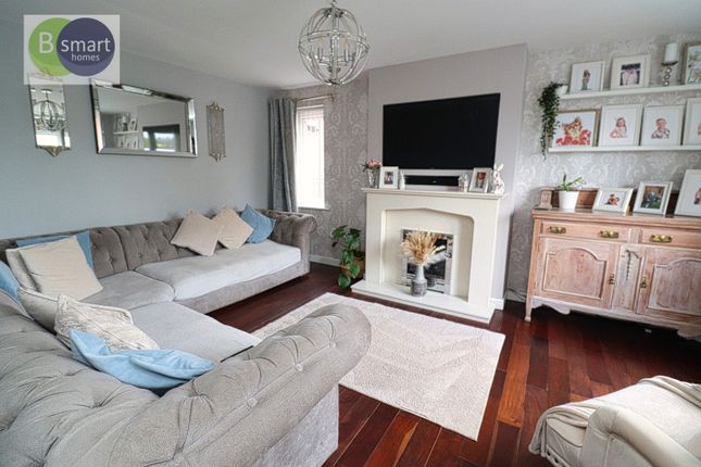 18, Fossard Gardens, Mexborough photo 2