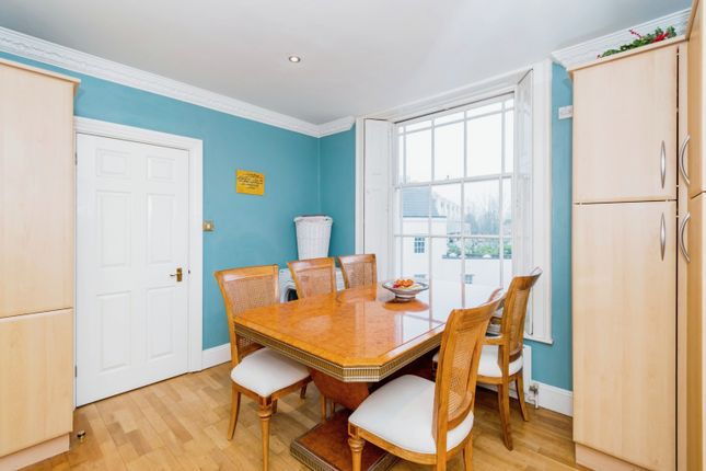 Flat for sale in Carlton Crescent, Southampton, Hampshire