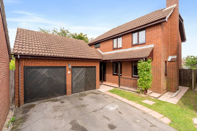 Thumbnail Detached house for sale in Pershore Close, Locks Heath