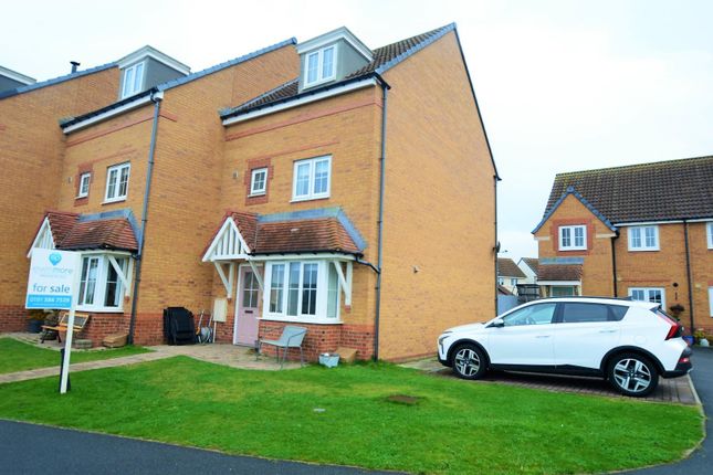 Thumbnail Town house for sale in Abbotts Way, Consett