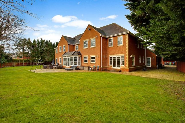 Property for sale in Stoke Court Drive, Stoke Poges, Slough