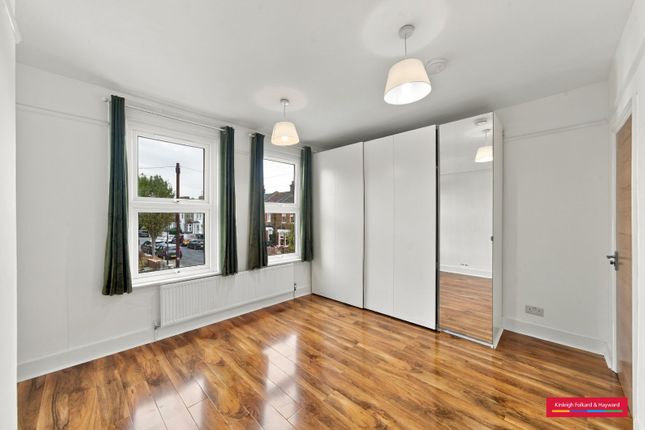 4, Cross Road, Enfield photo 4