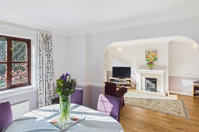 8, The Chyne, Buckinghamshire photo 4