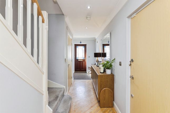 65, Hudson View, Bradford photo 2