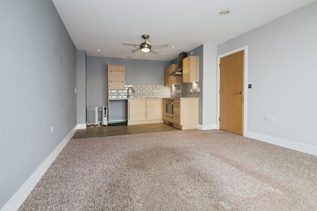 34, Dovercourt House, Ferry Court, Cardiff photo 4